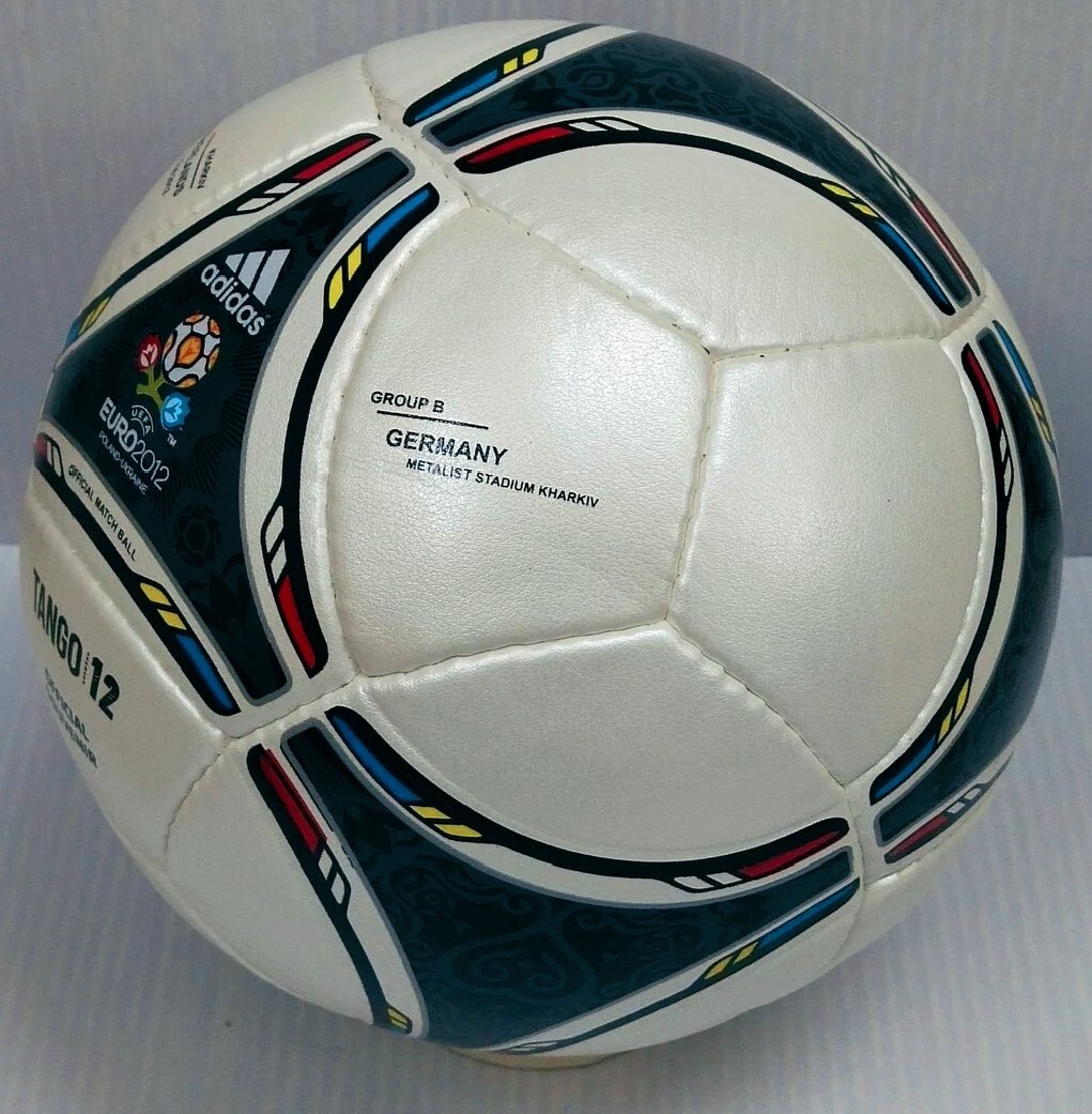 adidas TANGO12 Euro2012 サッカーボール　サイズ5 s-l400.jpg