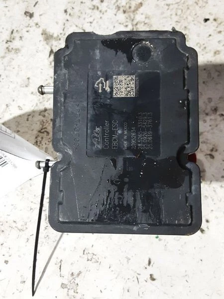 2012-2015 Chevrolet Captiva Sport Abs Anti Lock Brake Pump Module Assembly OEM - Imagem 3 de 4