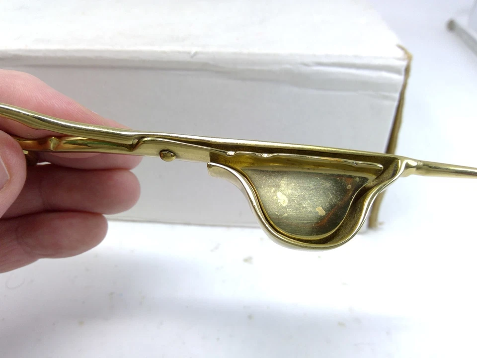 Williamsburg Restoration Brass Candlewick Snuffer Scissors - Image 2 of 4