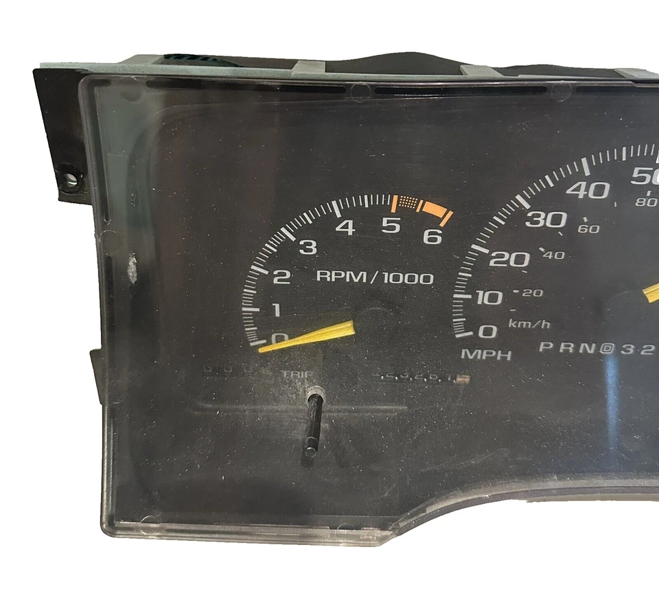 Cuadro de instrumentos velocímetro Chevy Silverado 1500 1995-1998 Foto 3 de 4