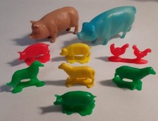 Vintage FARM ANIMALS Plastic Toy Figures Lot Of 9 Bright Colors Pigs Sheep Chick