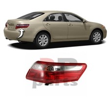 Feu arrière Toyota CAMRY