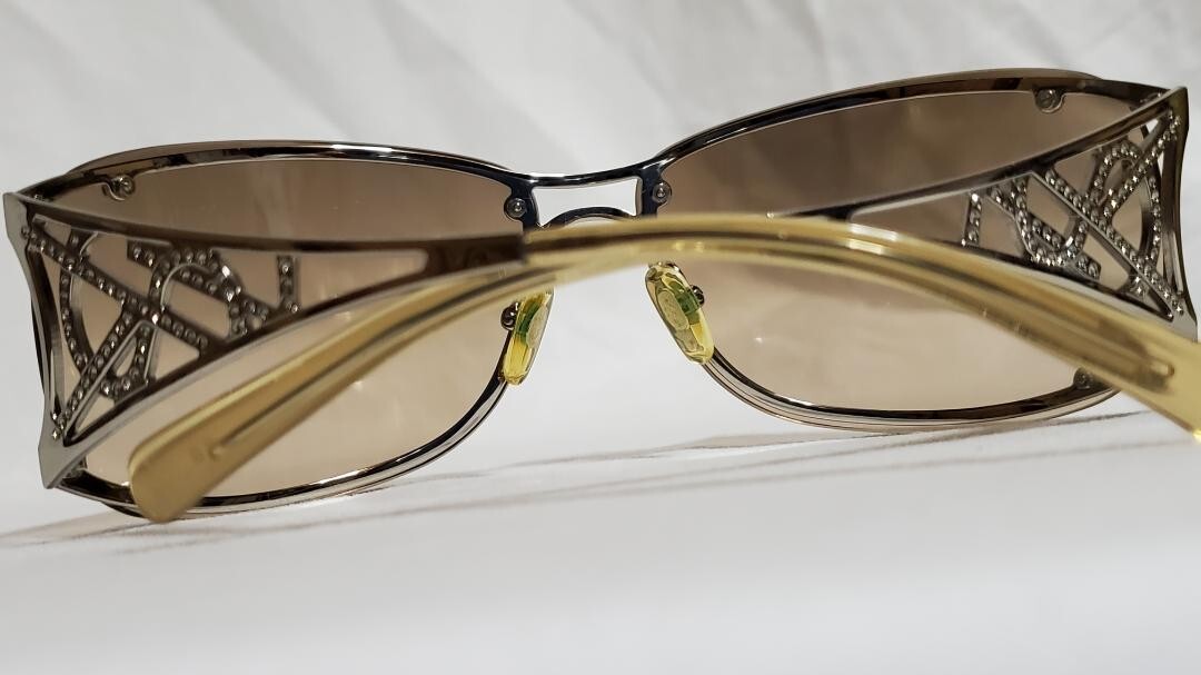 Occhiali da sole originali Yves Saint Laurent YSL con logo a croce metallo lucido marrone 21