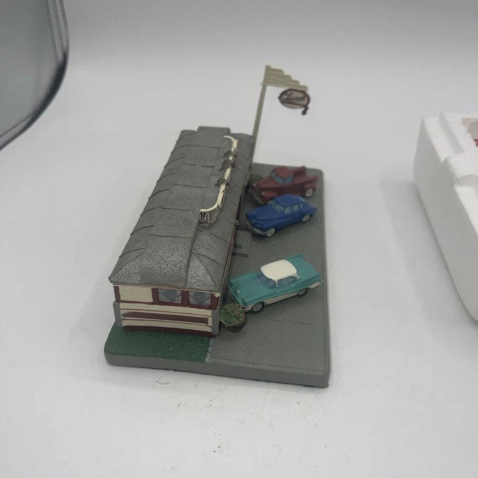 DANBURY MINT CLASSIC DINERS MISS ALBANY ,NEW YORK With COA - Image 3 of 4