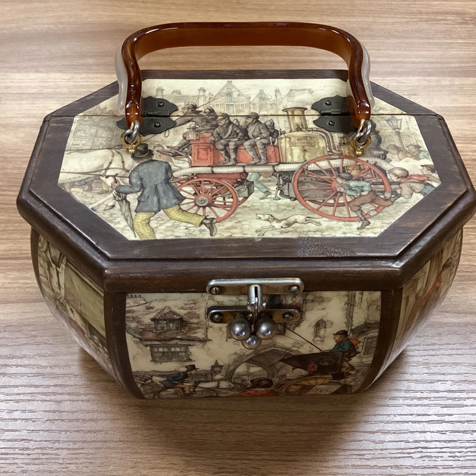 Lot ofVTG Anton Pieck Decoupage Lucite Handle Wooden Hinged Purses Octagon - Image 2 of 4