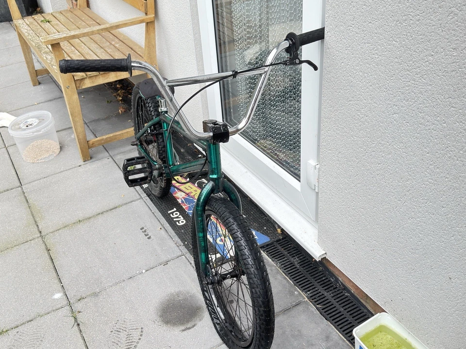 WE THE PEOPLE 20 inch BMX - Image 3 of 4