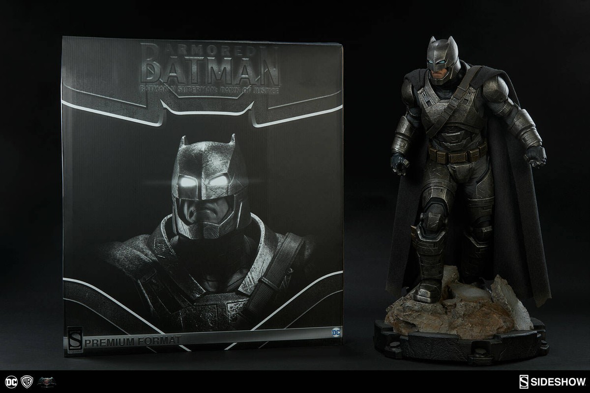 Sideshow Collectibles DC Comics Armored Batman Premium Format