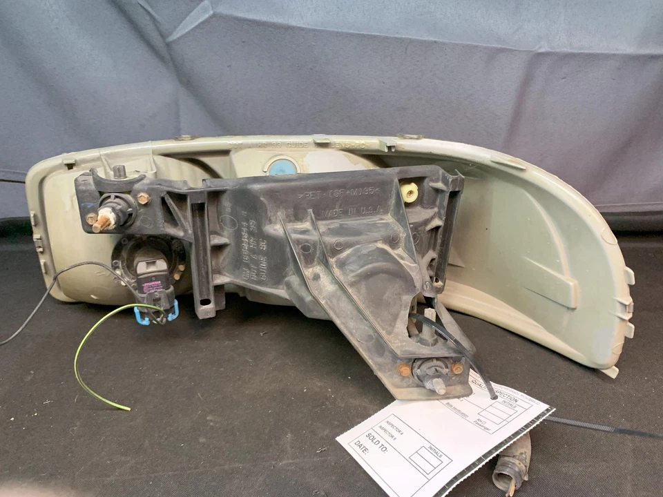 Fits 1999-07 GMC SIERRA Headlamp RH OEM#:16524402 - Изображение 4 из 4