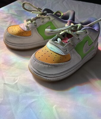 Nike Air Force Sneakers Toddler size LV8 Multicolor Sneakers Unisex 