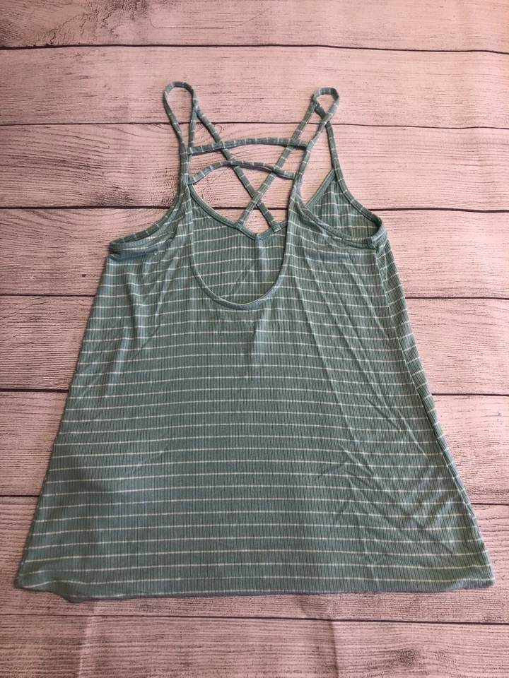 Camiseta sin mangas Hollister para mujer XS verde a rayas acanalada tejida con tiras camisa de verano Foto 3 de 4