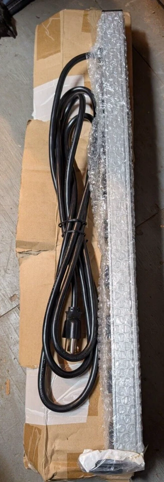 NEW! Tripp Lite PS240810 8-Outlet Vertical Power Strip 120V 15A SHIPS FREE! - Image 2 of 3