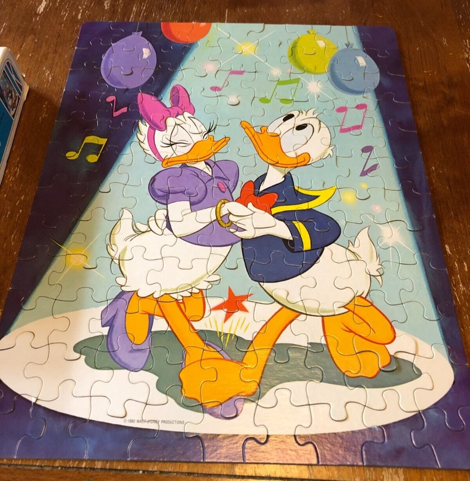 VINTAGE 1980 Whitman Walt Disney DONALD & DAISY DUCK DANCING PUZZLE 100 Pieces - Image 3 of 4