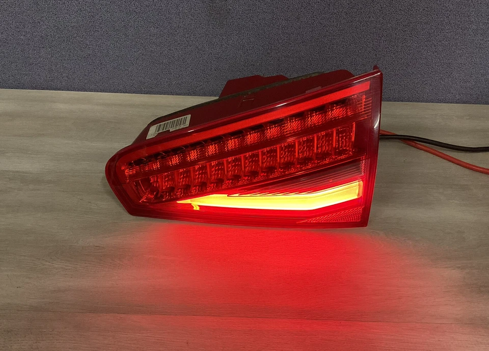 ⭐️Luz trasera LED interior lado pasajero Audi A4 Quattro S4 2013-2016 ✅¡Probado! Foto 2 de 4