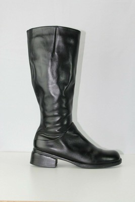 tall black boots with block heel