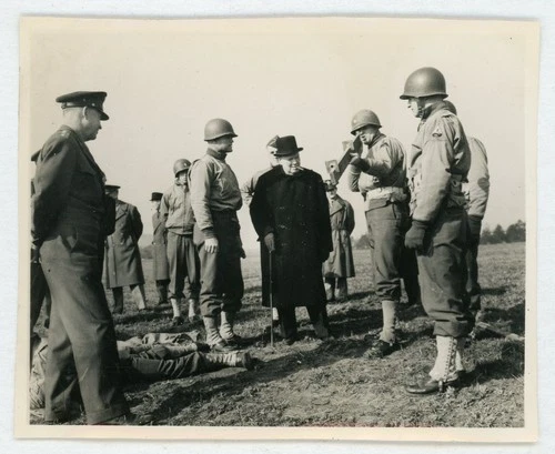 # 18 OLD WW2 MILITARY PHOTO WINSTON CHURCHILL  GENERAL EISENHOWER VISIT SNAPSHOT