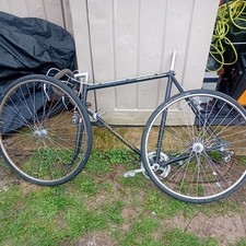 Vintage Holdsworth Mens Bicycle 23 inch frame. 700c wheels