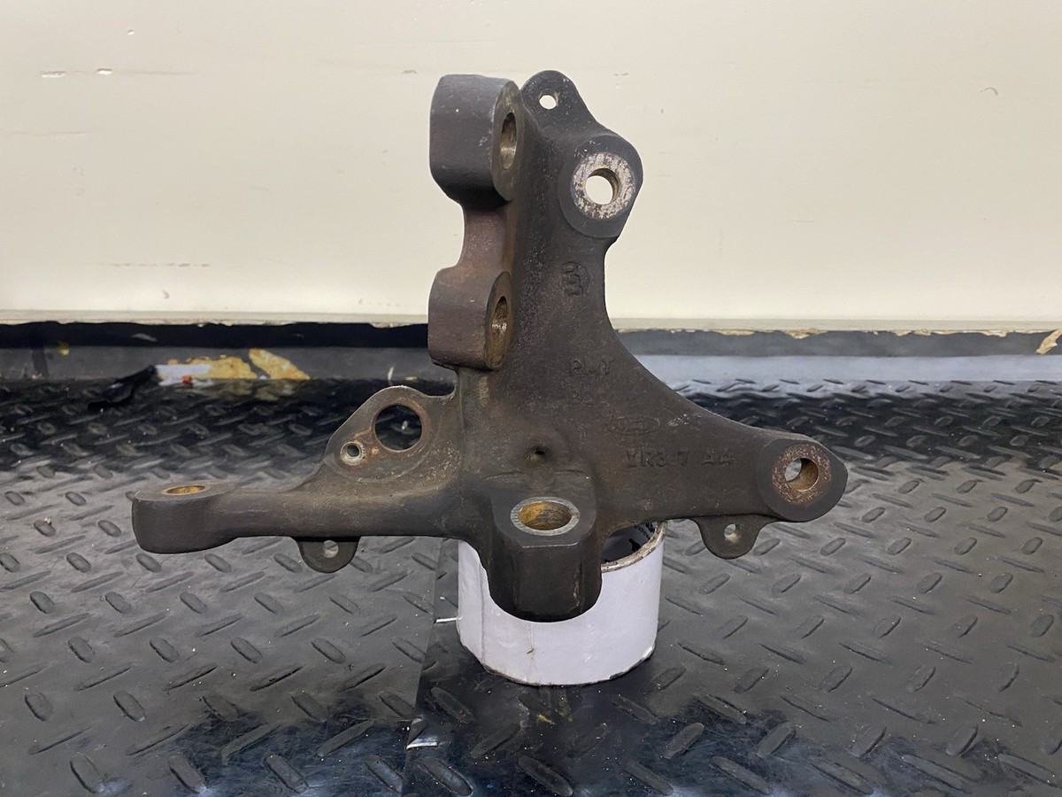 1996-04 Ford Mustang Set Left Right 5 Lug Spindles Fox 79-93 OEM