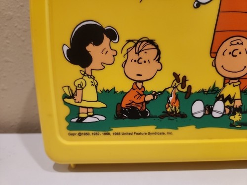 Fiambrera vintage de plástico amarillo cacahuetes de Schulz solo sin termo - Imagen 2 de 7