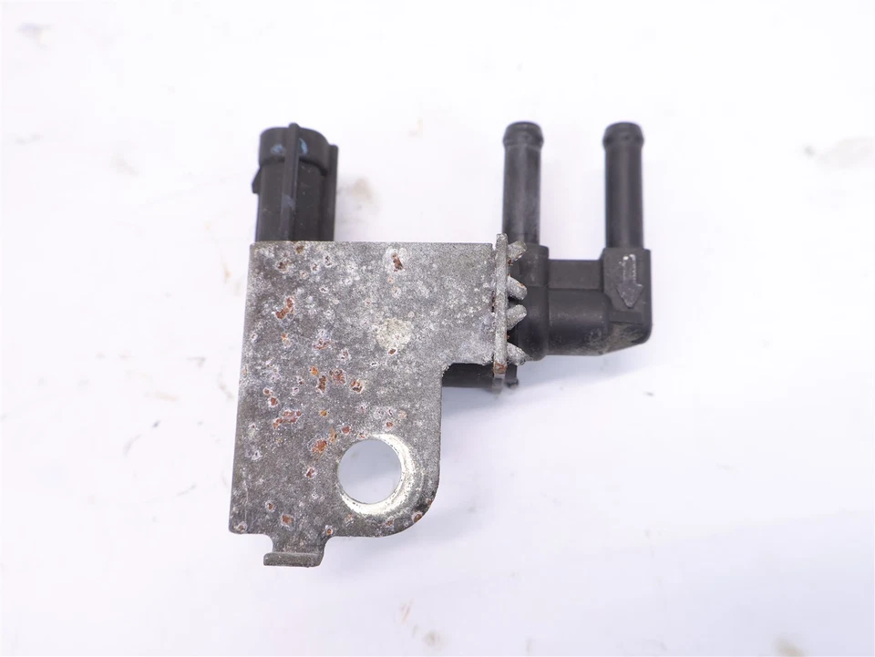 Subaru WRX 2008-2014 válvula de purga solenoide de servicio EVAP OEM Foto 3 de 4