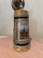 Steinkrug mit Zinndeckel