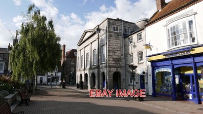 FOTO COUNTY CLUB ST JAMES SQUARE NEWPORT