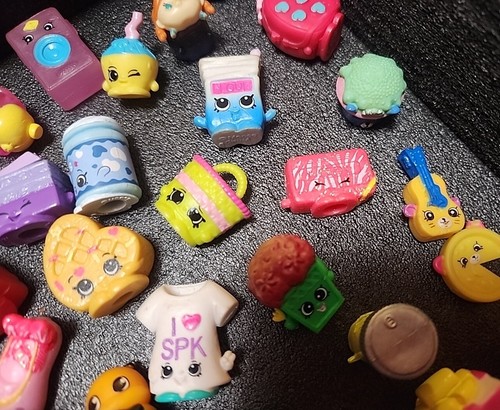 Shopkins Assorted Seasons Lot Of 63 Rare Moose Figures Glitter Piano Mower Skate - Picture 11 of 13