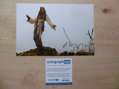 Johnny Depp ''Pirates of the Caribbean'' original autograph signed 20x30 cm picture ACOA