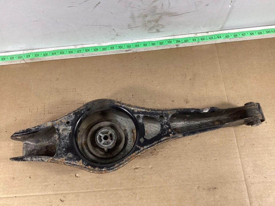 2012 - 2018 Volkswagen Beetle Lower Rear Left Side Control Arm 1K0505371 OEM . - Image 2 of 4