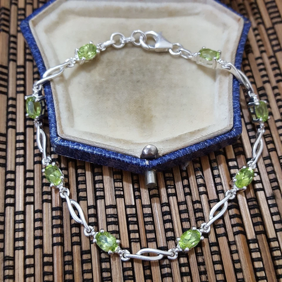 925 Sterling Silver Bracelet, Tennis Bracelet, Genuine Peridot Bracelet, 7.5" - Image 3 of 4
