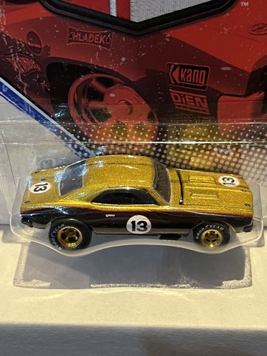 Hot Wheels Vintage Racing Smokey Yunick's `67 Camaro - RealRiders - Picture 3 of 7