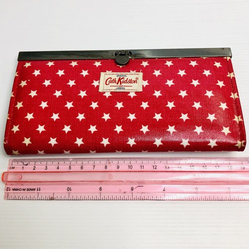 Cath Kidston Wallet Red White Star Clasp Purse Oilcloth Retro Vintage Style - Picture 8 of 9