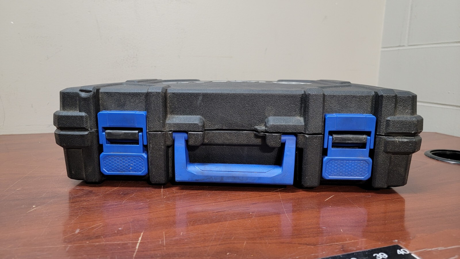 Kobalt 6904 120Volt 1/2" Corded Reversible Impact Wrench in Hard Carry