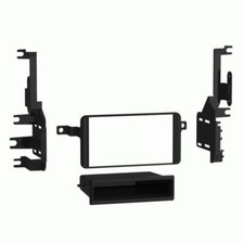 Metra 99-8268 Dash Kit Select 2001-2007 Toyota Highlander/Sequoia/Tundra Vehicle
