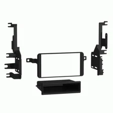 Metra 99-8268 Dash Kit Select 2001-2007 Toyota Highlander/Sequoia/Tundra Vehicle