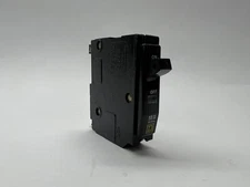 Square D 15A Single Pole Snap In Circuit Breaker 120/240 VAC 10,000 AIC