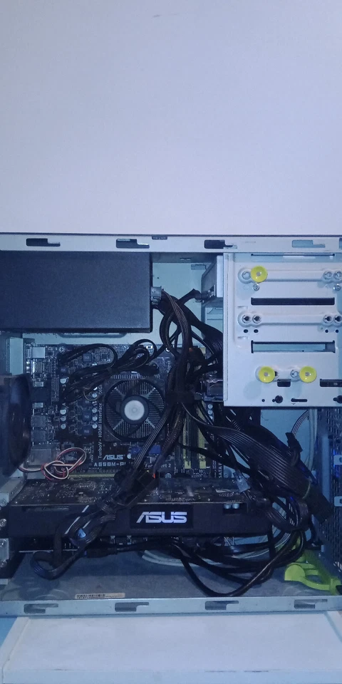 Gaming PC - Athlon X4 860k 4GHZ 4C - 16GB DDR3 - GTX 1060 6GB - 2TB - WIN 11 PRO - Image 4 of 4