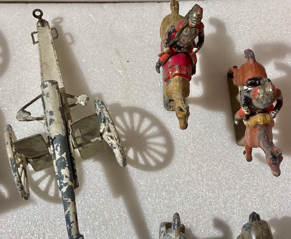 Lot important d' anciens soldats de plomb - C.B.G. Mignot - Période 1900 - Photo 4/4