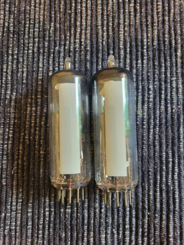 EM84 Valvo hell 2Stk - Bild 1 von 2