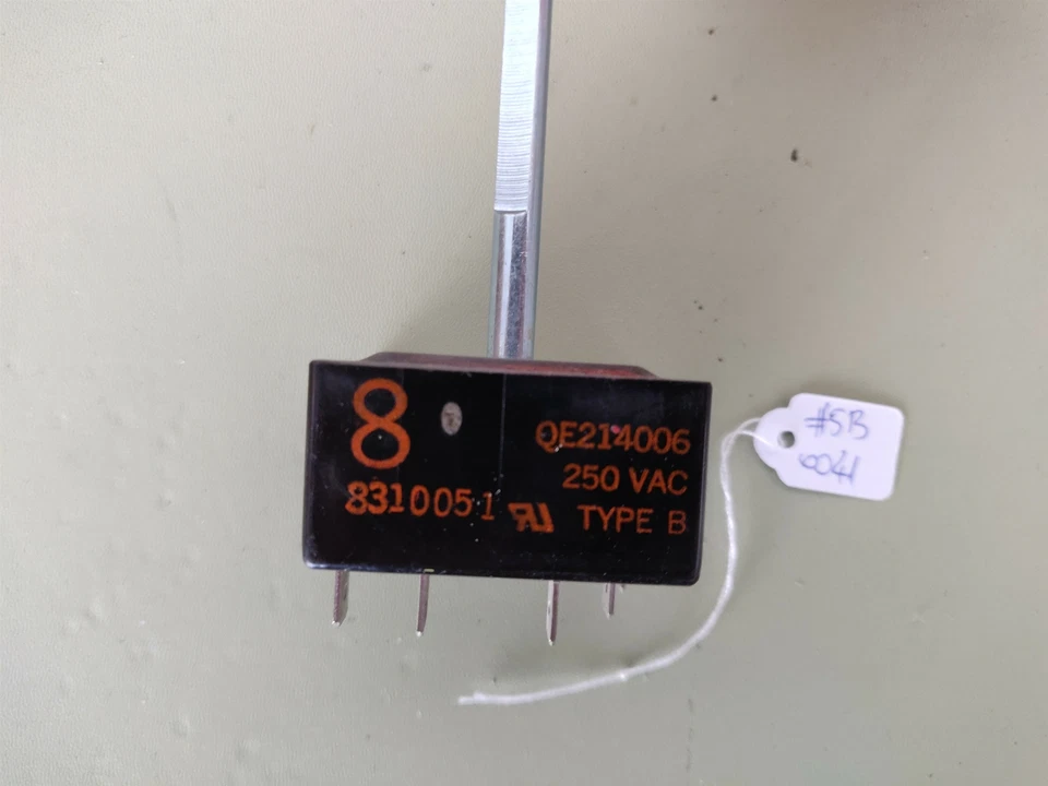 Interruptor de posición de secadora White Westinghouse Q000214006 250VAC 5303310233 Foto 3 de 4