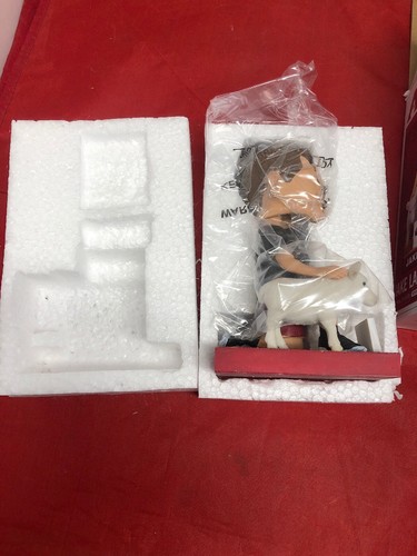 Jake Lamb With Pet Lamb Arizona Diamondbacks Bobblehead SGA DBacks NIB MLB - Picture 8 of 9