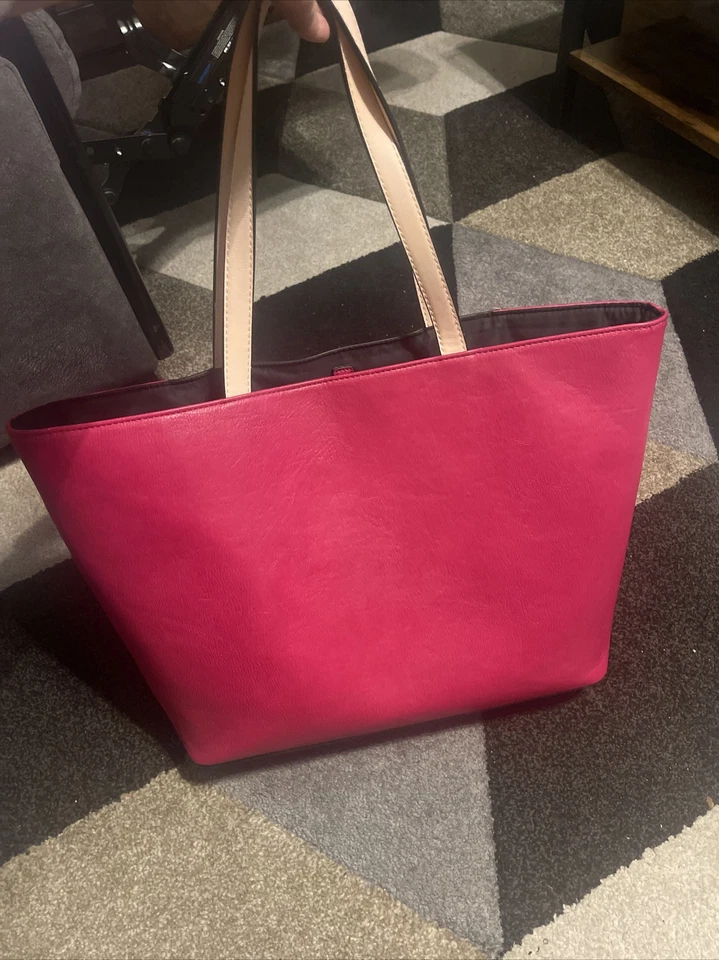 Bolso de Mano Neiman Marcus Magenta Y Piel Sintética Rosa Claro. Grande Foto 3 de 4
