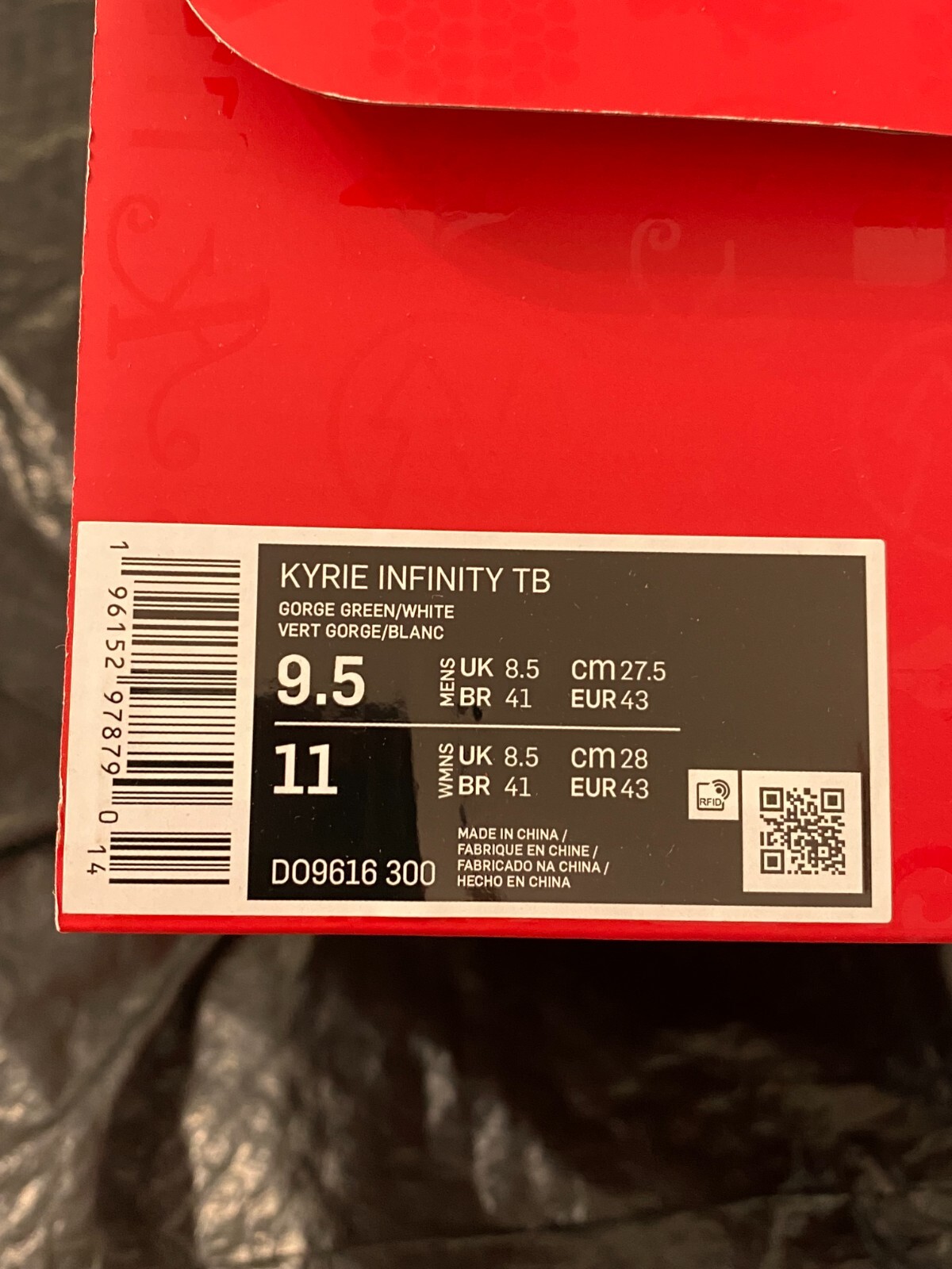 New NIB Nike Kyrie Irving Infinity Celtics Green Men's Basketball Shoes