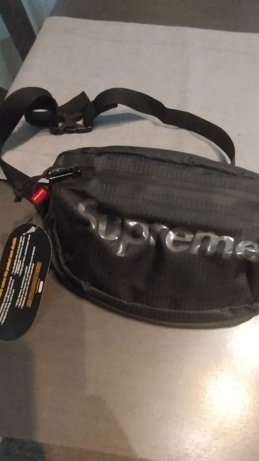 supreme fanny pack noir