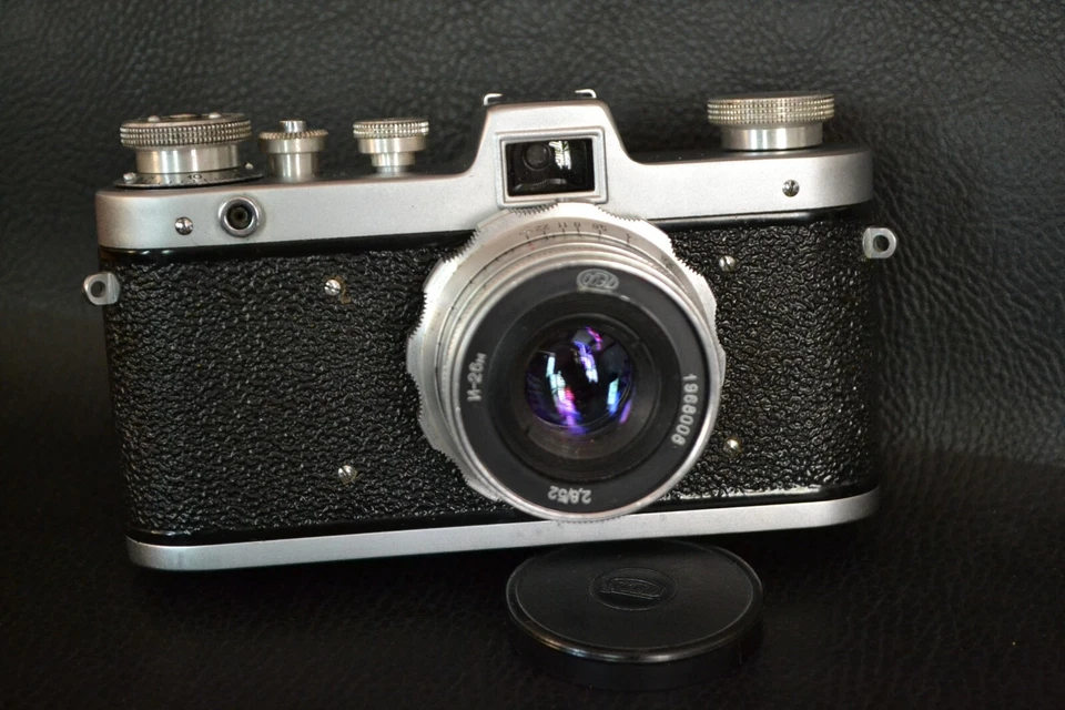 SERVIDO! Câmera rara FED Zarya (Zaria) telêmetro vintage 35mm Industar-26M - Imagem 4 de 4