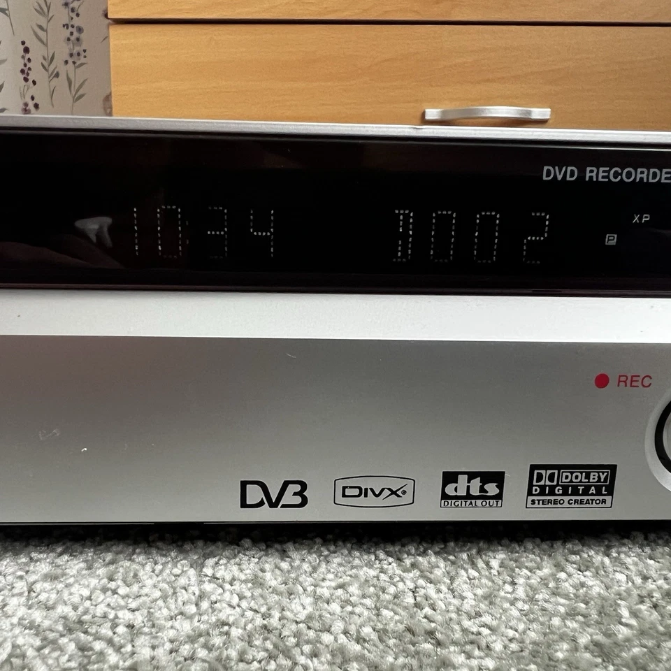 Pioneer DVR-440HX DVD Player Recorder DVB-TV Tuner 80GB HDD Tested Working PAL - Image 3 of 4
