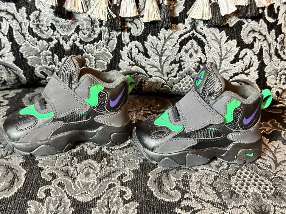 Bebé Niña Niño Zapatos Nike Air Speed Turf Max Negro Gris Verde Púrpura Talla 5C EE. UU. Foto 3 de 4