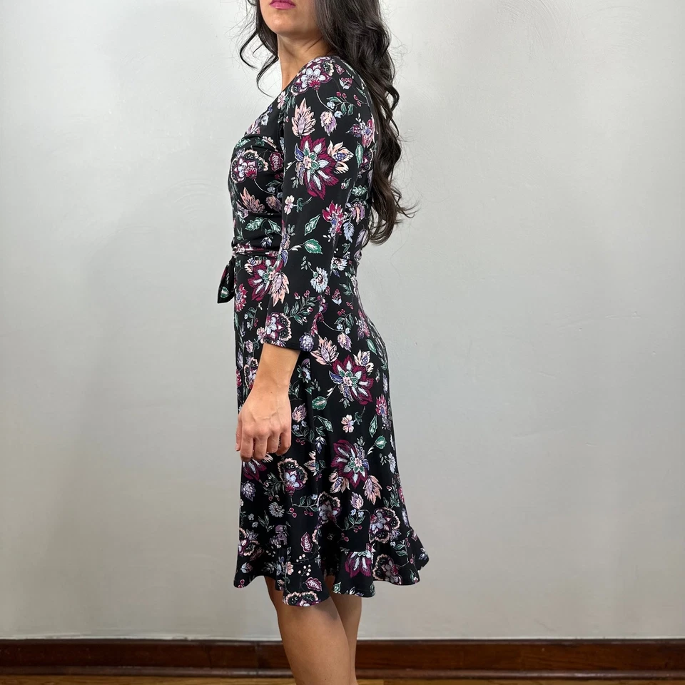 Vestido envolvente sintético floral negro Leota TALLA GRANDE Foto 2 de 4