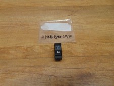 Schalter Sitzheizung vorne Original Mercedes R107/W123/W126/W201/W463 A126820... Schalter Sitzheizung vorne Original Mercedes R107/W123/W126/W201/W463 A126820...
