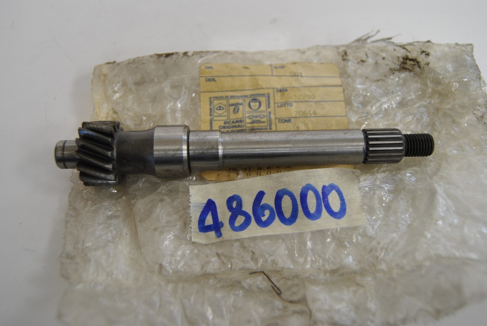 Rear pulley shaft Piaggio Vespa ET4 125 Sfera 125