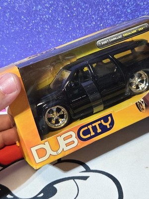Dub City 1/32 Jada Toys 07 Cadillac Escalade ESV Diecast Car Black
